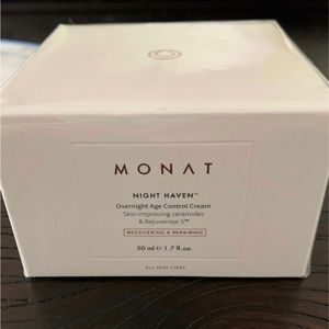 Monat Night Haven